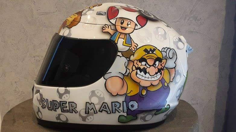 Mod casque HJC R-pha 10 « Super Mario » par Genetics Helmets